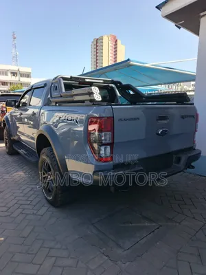 Ford Ranger XL 4x2 SuperCab 6 ft. box 126.8 in. WB 2020 Matt Black