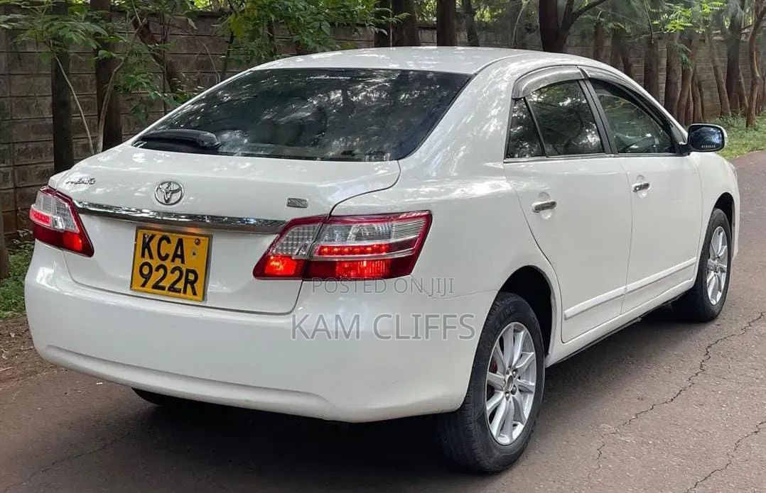 Toyota Premio 2009 Off white