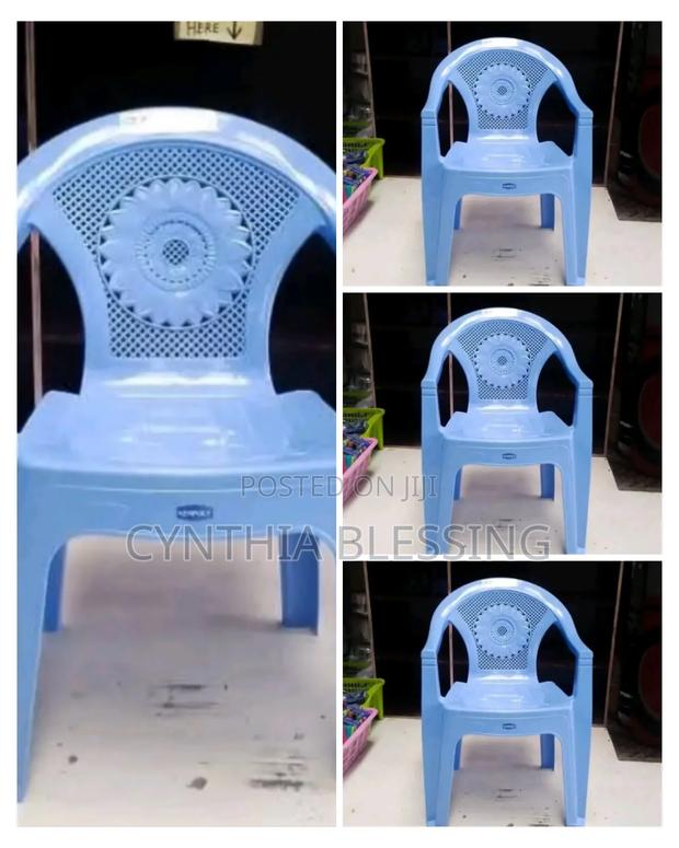 Plastic Chair - thumbnail 2