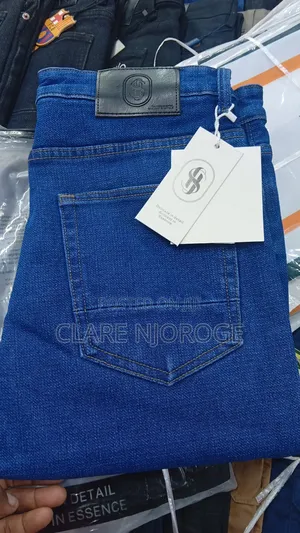 Plain Jeans