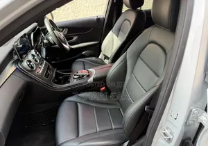 Mercedes-Benz C200 2022 Silver