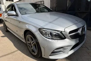 Mercedes-Benz C200 2022 Silver