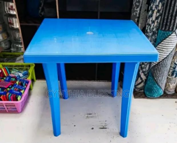 Plastic Tables_pct4