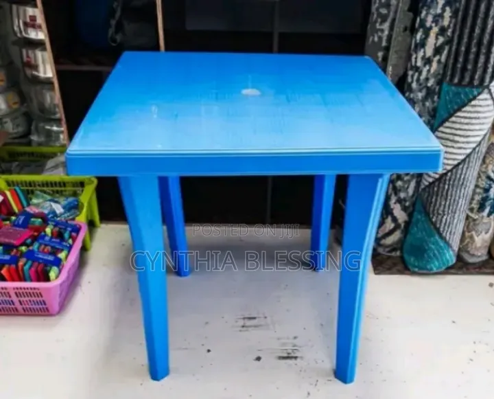 Plastic Tables_pct4