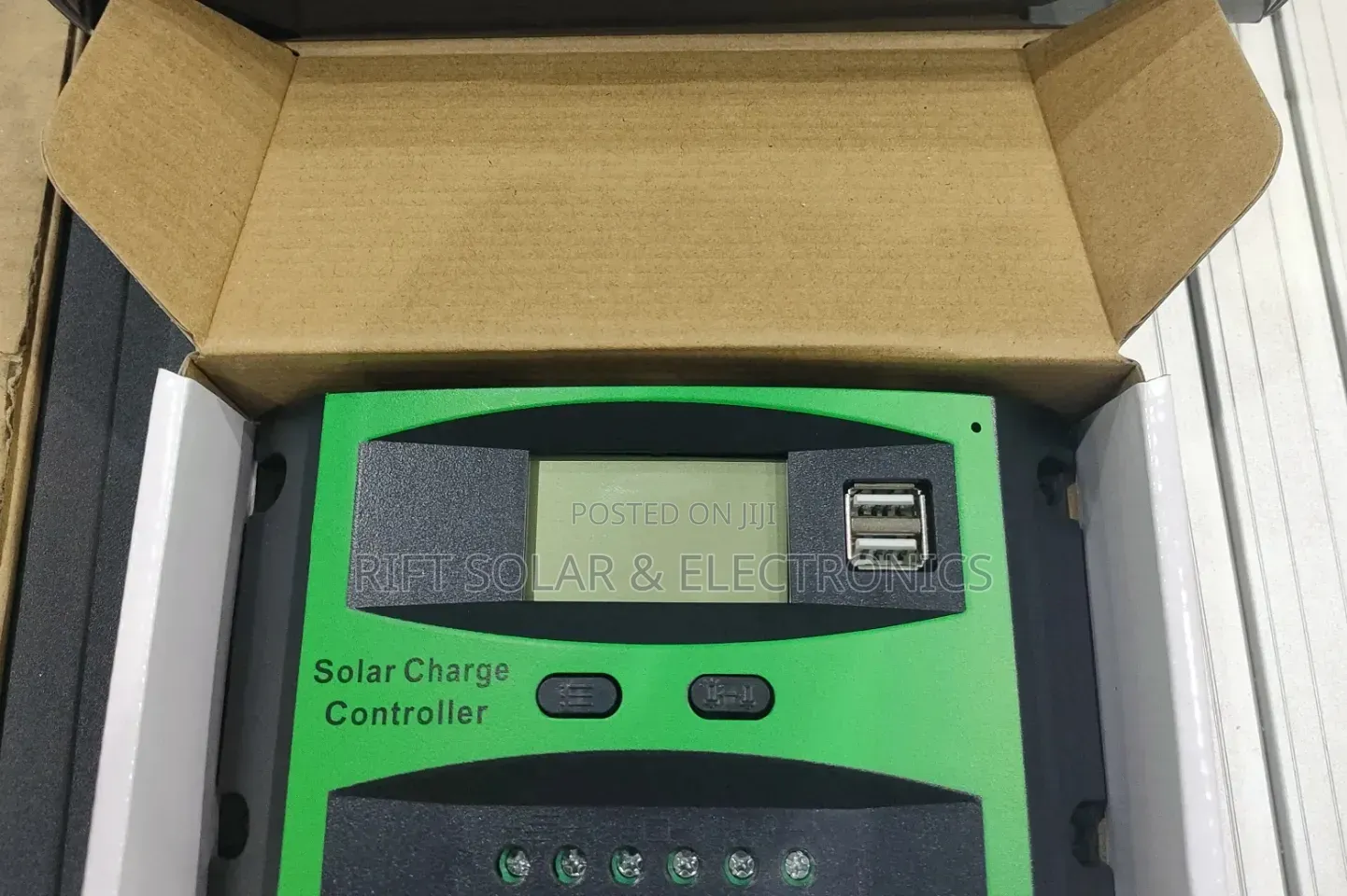120w Solar - 100ah Gel Battery - 200w Inverter - 20a Controller Kit