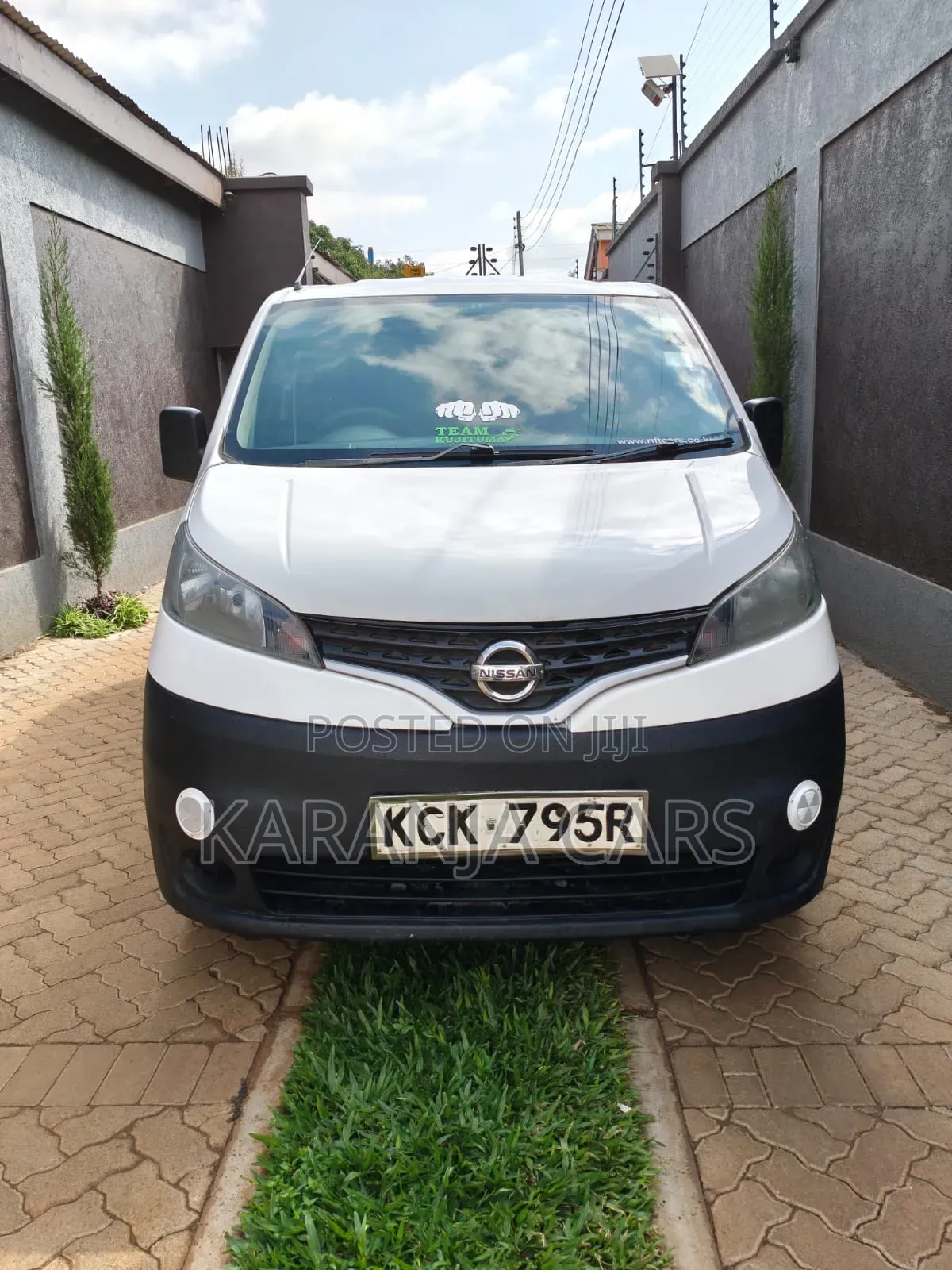 Nissan NV200 2010 White