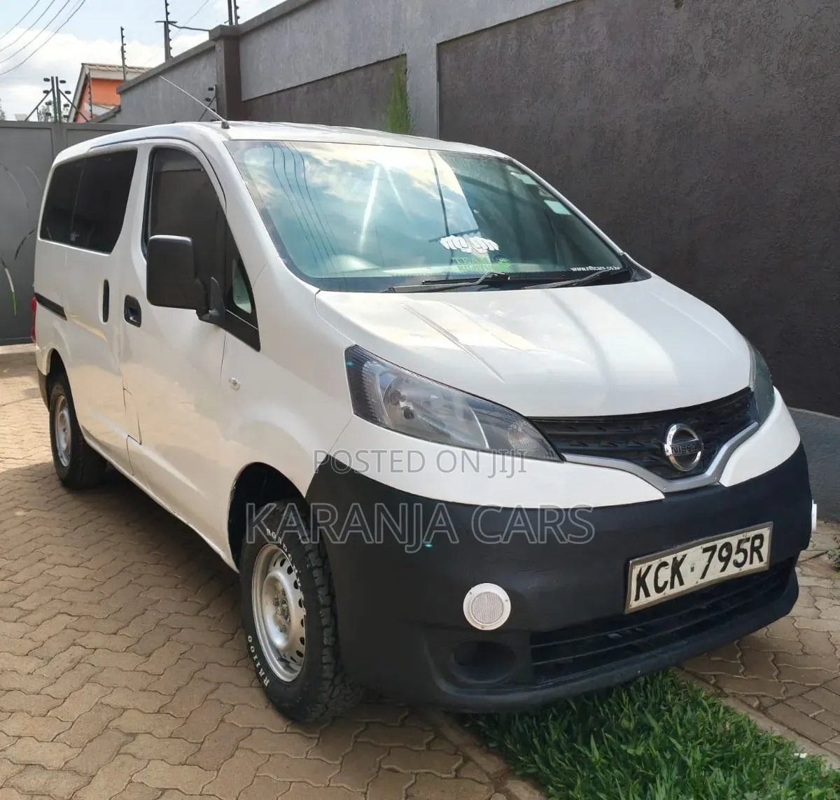 Nissan NV200 2010 White