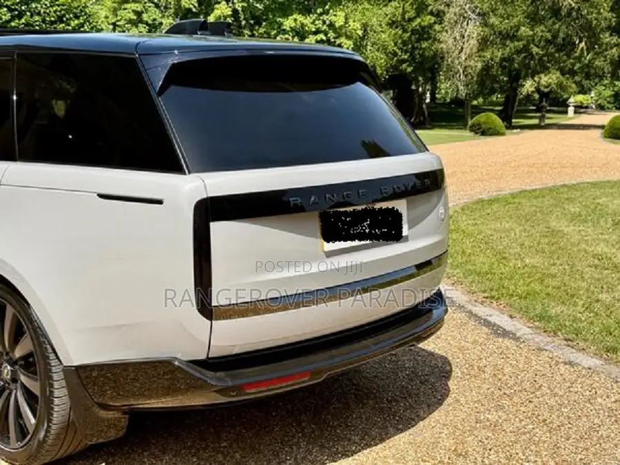 Land Rover Range Rover 2023 White