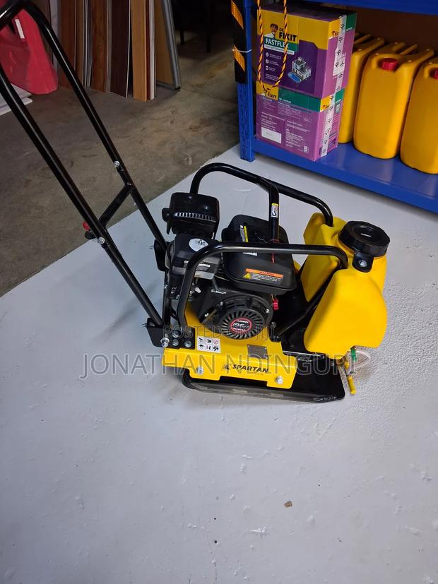 Spartan Plate Compactor – Professional Ground Compaction Solution - thumbnail 2