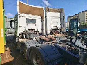 Mercedes Benz
Actros 2545
