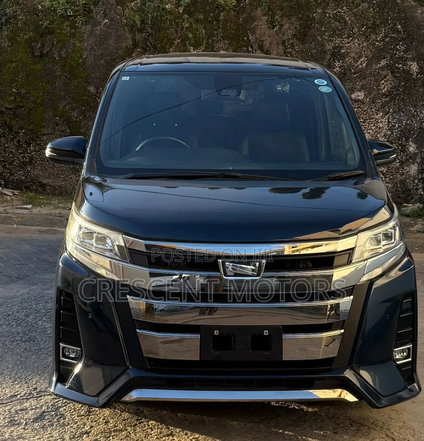 Toyota Noah 2019 Green