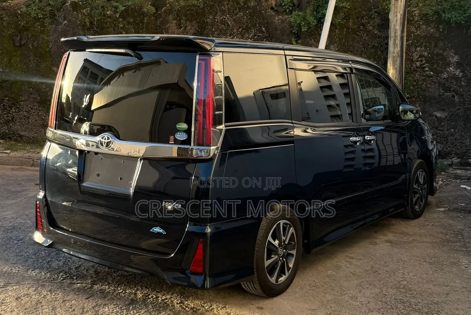 Toyota Noah 2019 Green
