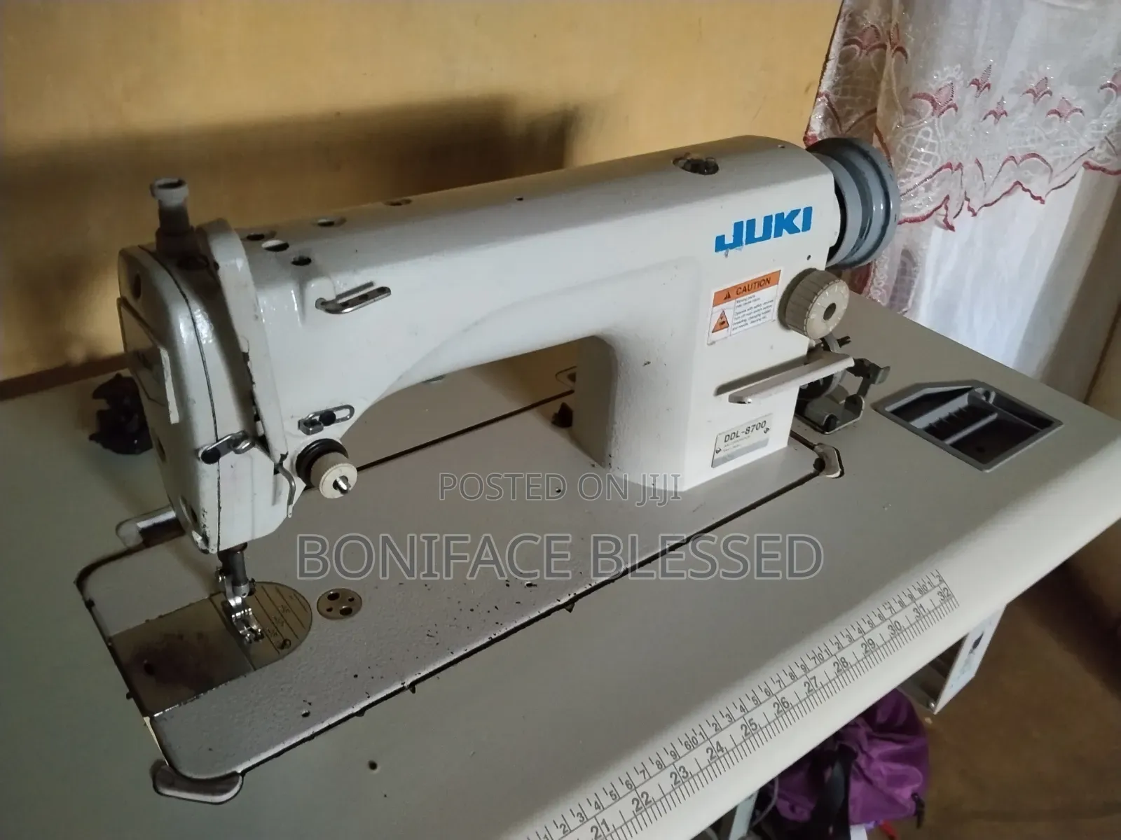 Juki DDL-8700 Industrial Sewing Machine .