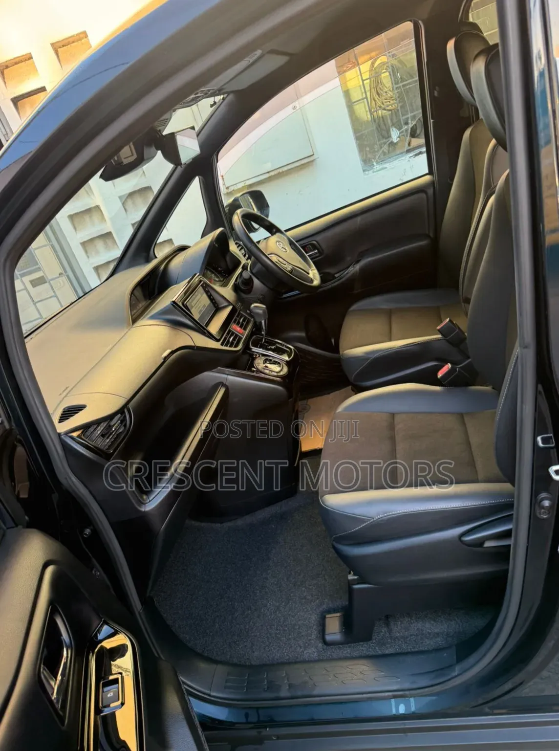 Toyota Noah 2019 Green