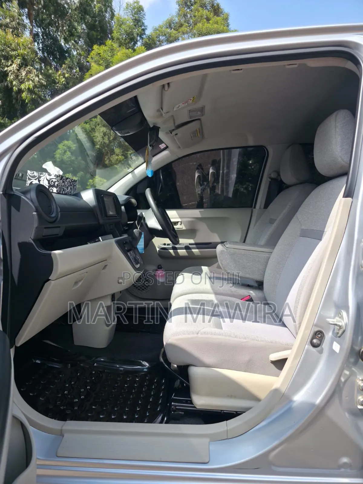Toyota Passo 2016 Silver