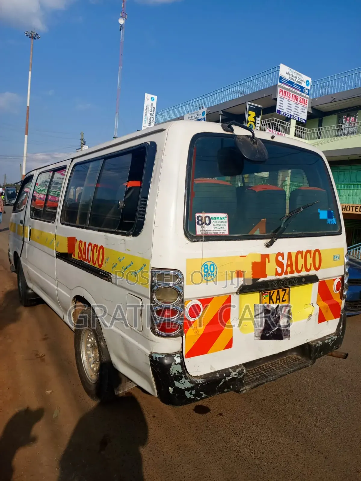 Toyota HiAce 2001 White