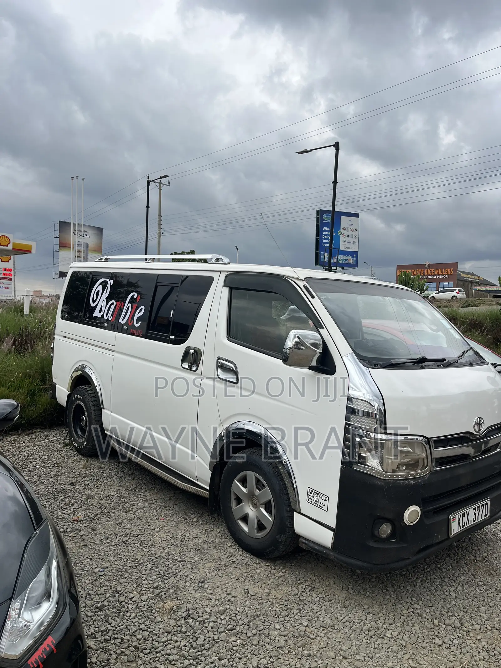 Hiace for Hire 14 Seater