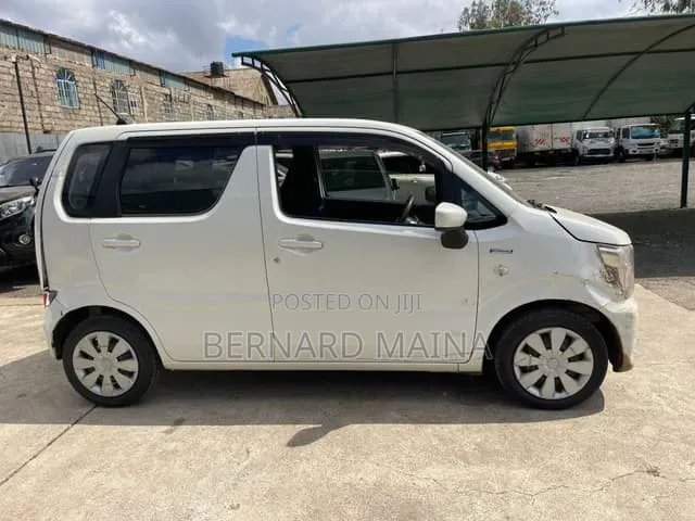 Suzuki Wagon R 2018 White