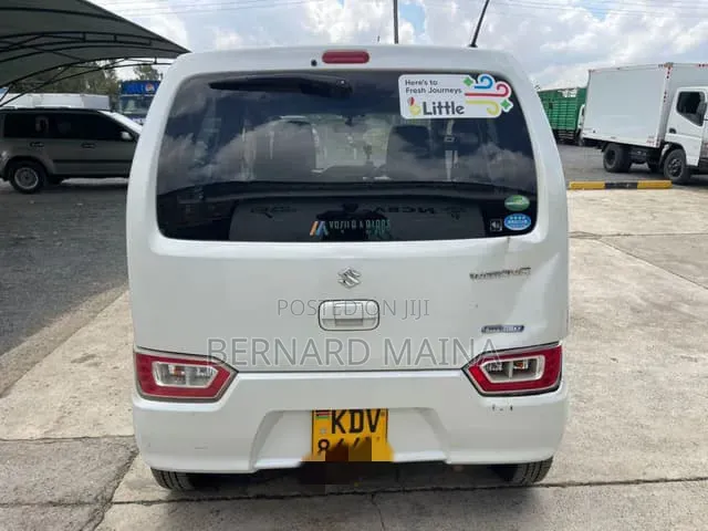 Suzuki Wagon R 2018 White