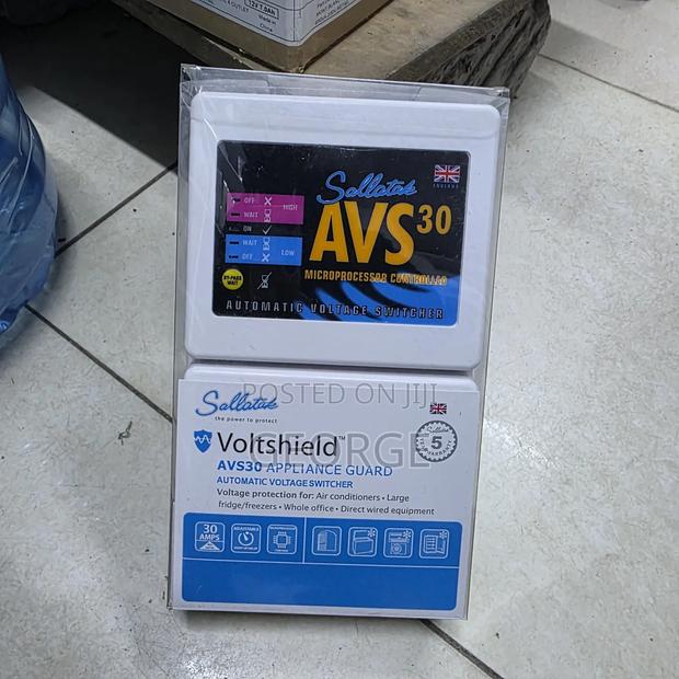 Original Sollatek Avs30 30 Amp Voltage Switcher