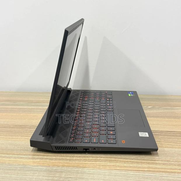 Laptop Dell G15 5511 16GB Intel Core i7 SSD 512GB - thumbnail 3