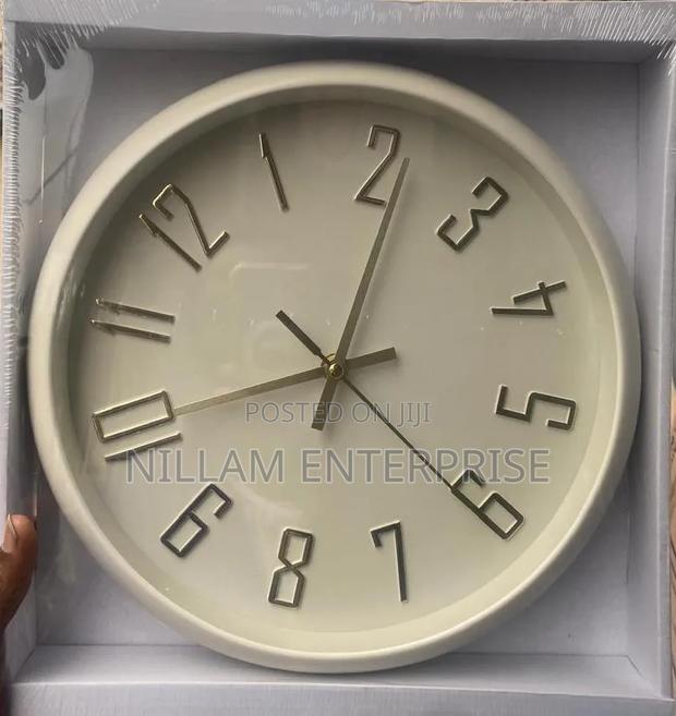 Classic Quartz Clock 30cm - thumbnail 3