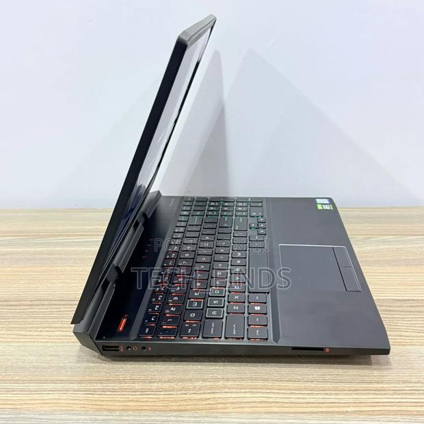 Laptop HP Omen 15 16GB Intel Core i7 SSD 512GB - thumbnail 4