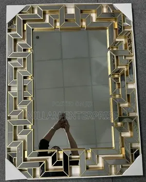  *Luxury Geometric Decorative Wall Mirror* 