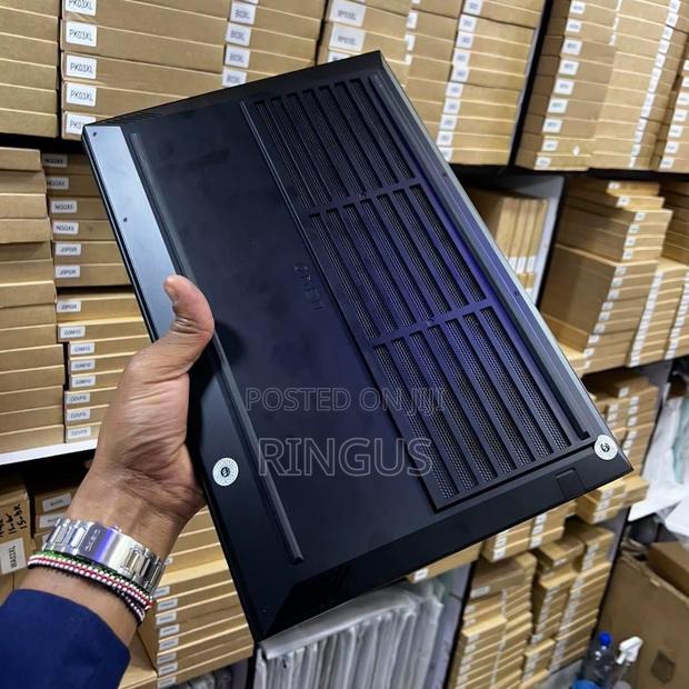 Laptop HP Omen 16 16GB Intel Core i7 SSD 512GB - thumbnail 2
