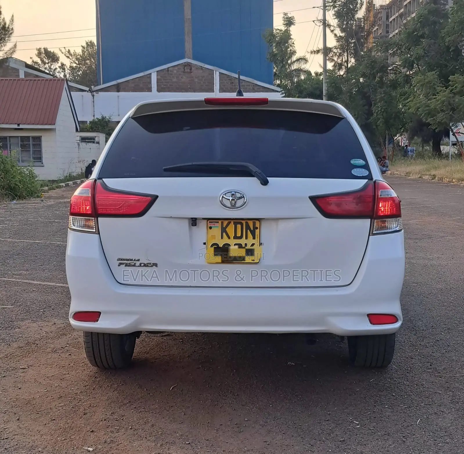 Toyota Corolla Fielder 2017 White