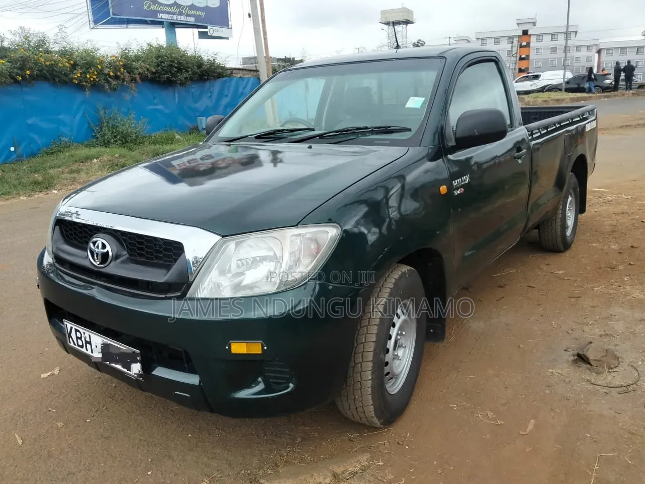Toyota Hilux 2010 Green