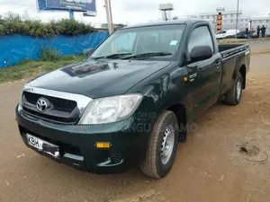 Toyota Hilux 2010 Green
