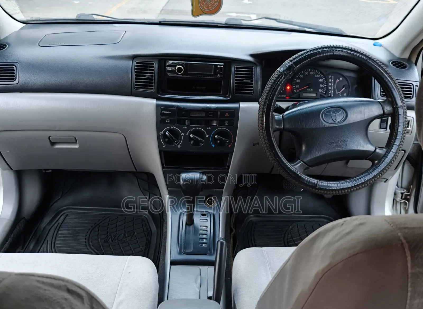 Toyota Corolla 2004 Silver