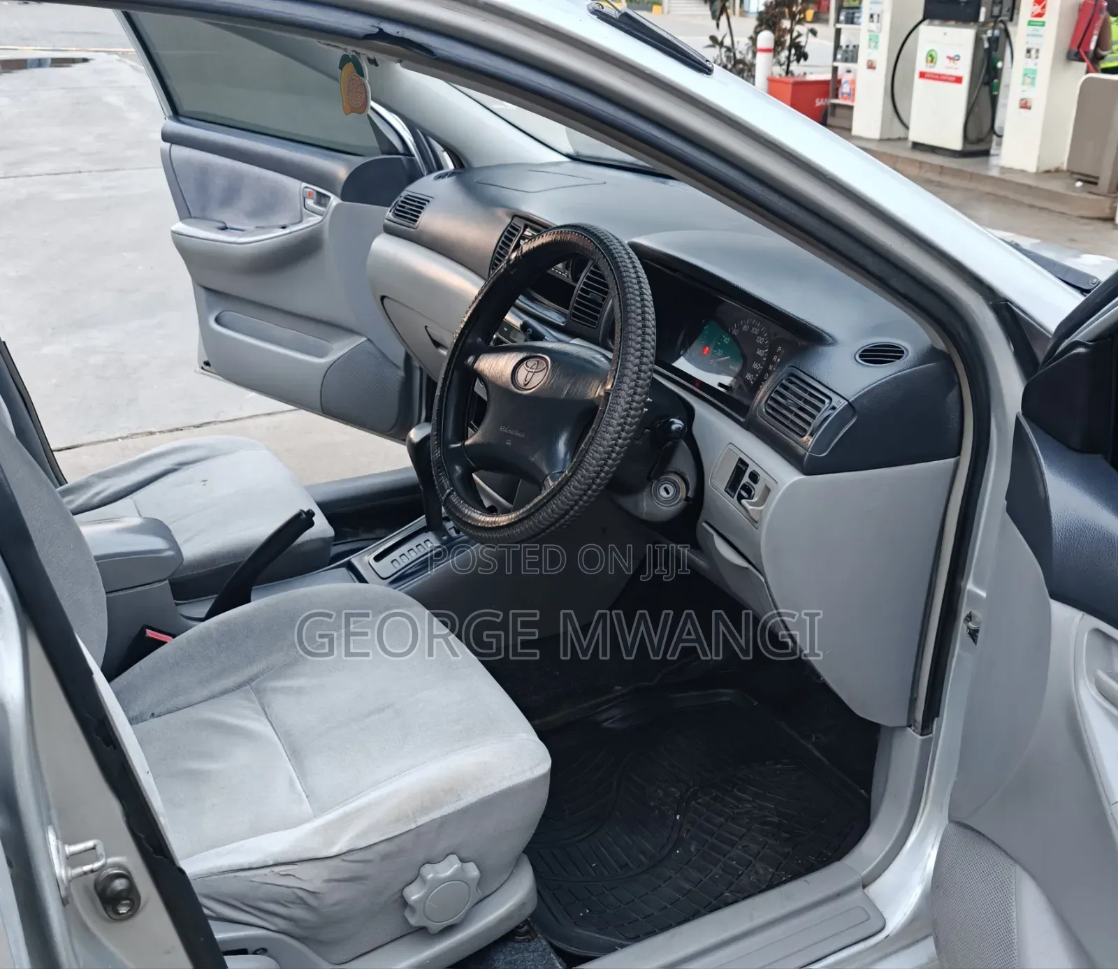 Toyota Corolla 2004 Silver