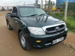Toyota Hilux 2010 Green