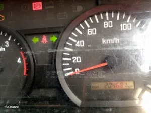 Isuzu NQR 2023 Orange