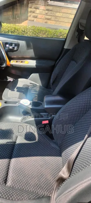 Nissan Dualis 2011 Gray