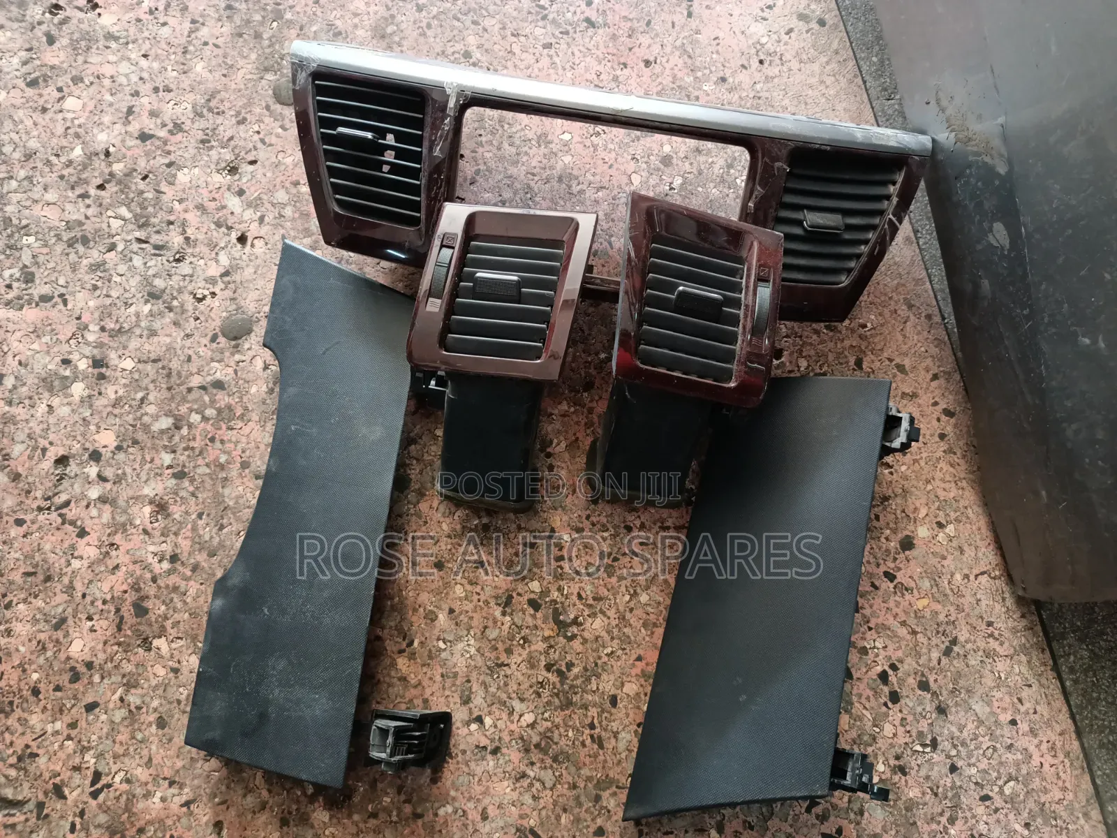 Noah/Voxy 2002-2006 Dash Vents, Radio Panel and Glove Box Doors