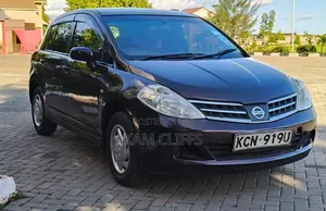Nissan Tiida 2010 Burgundy