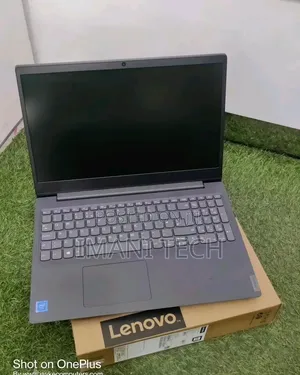 Laptop Lenovo Ideapad V14 IGL 8GB AMD Ryzen 5 SSD 256GB