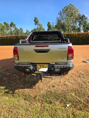 Toyota Hilux 2016 Gray