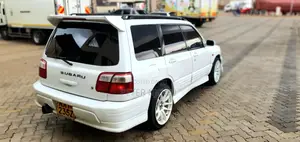 Subaru Forester 2004 White