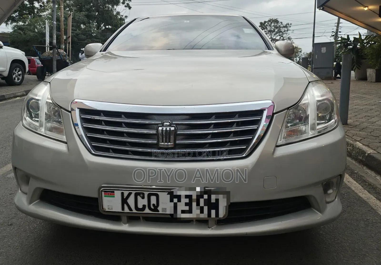Toyota Crown 2012 Silver