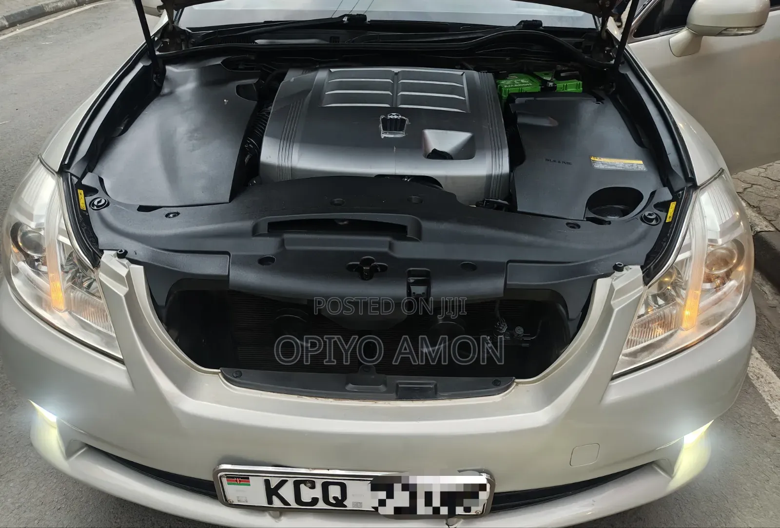Toyota Crown 2012 Silver