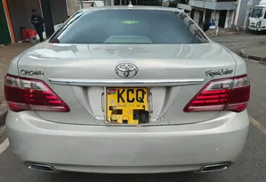 Toyota Crown 2012 Silver