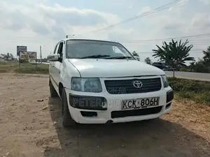 Toyota Succeed 2010 White