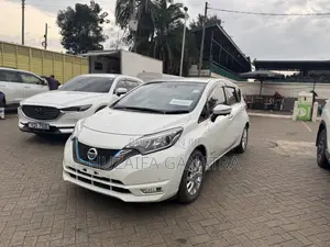 Nissan Note 1.2 Hybrid 2018 Pearl