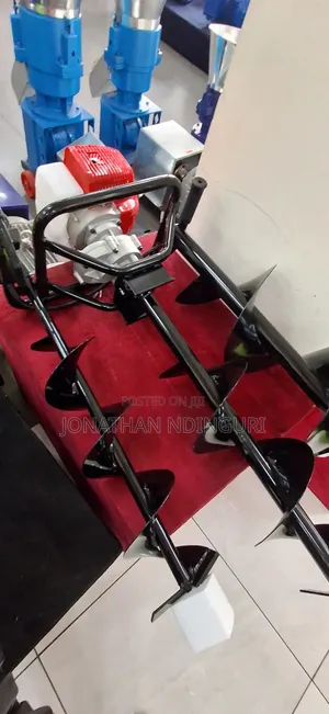 Earth Drilling Machine / Earth Auger Heavyduty Hole Digging Equipment