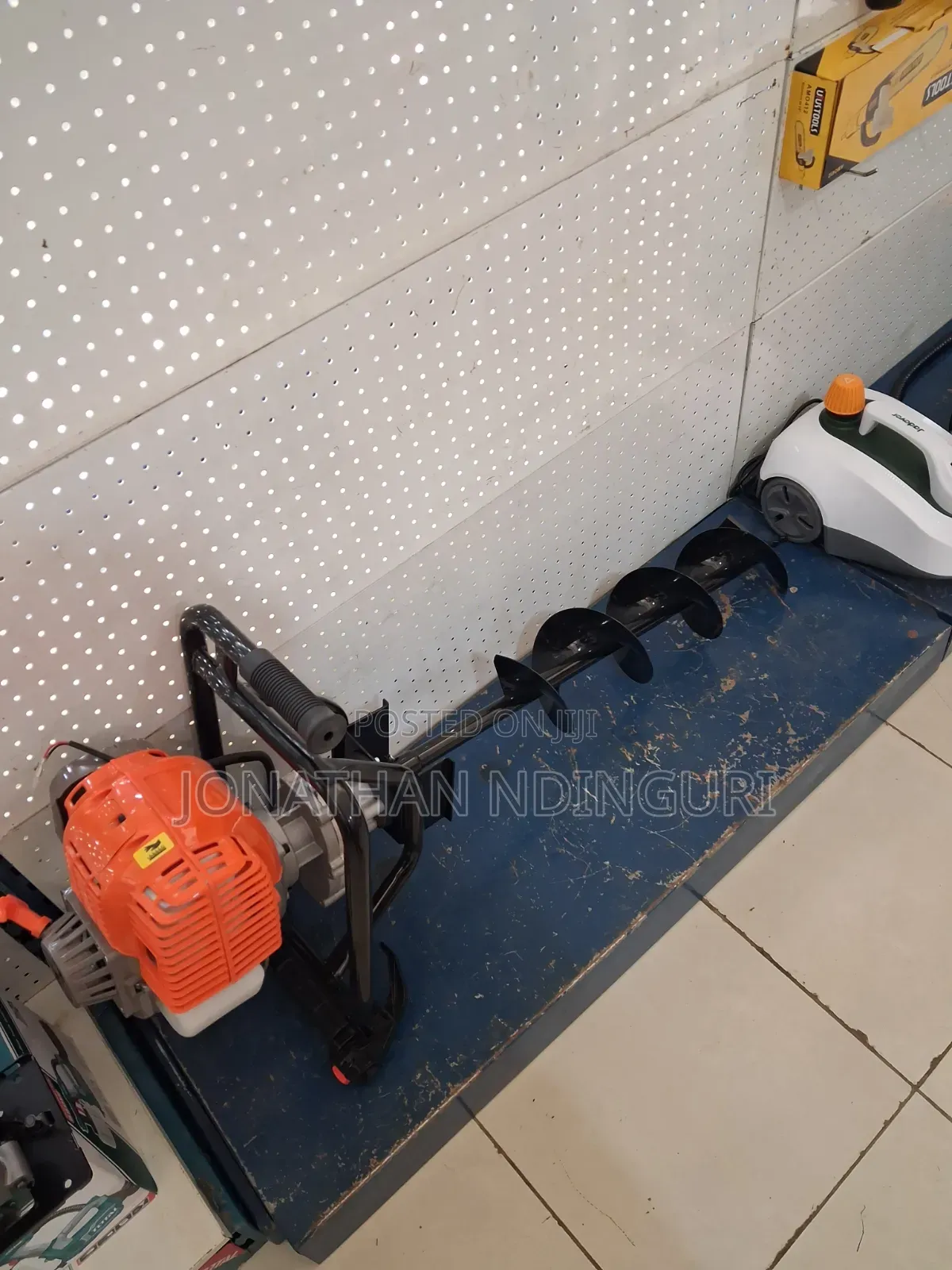 Earth Drilling Machine / Earth Auger –Industrial Soil Drilling Machine