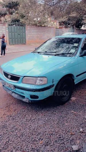 Nissan Sunny 2001 Blue